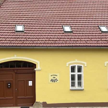 Hostal Zu Hause Vrbov Exterior foto